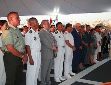 Δείτε φωτογραφίες της δεξίωσης του Κινεζικού Ναυτικού σε ελληνική αντιπροσωπία στον Πειραιά